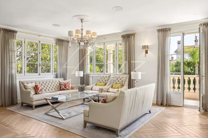 Image No.5-5 Bed House for sale