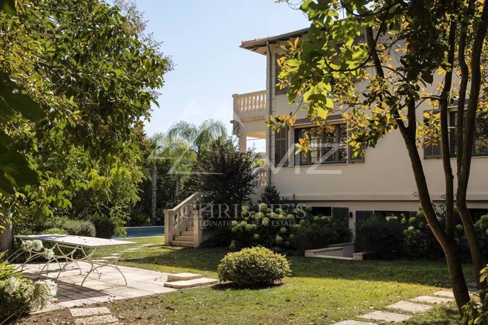 Image No.7-5 Bed House for sale