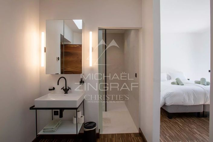 Image No.13-9 Bed House for sale