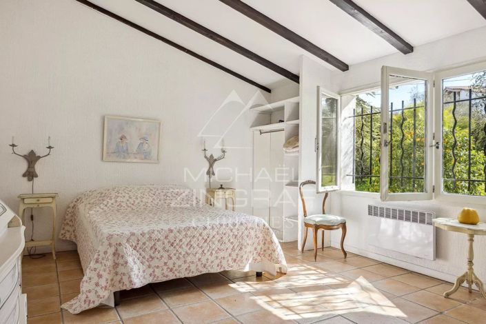 Image No.8-4 Bed House for sale