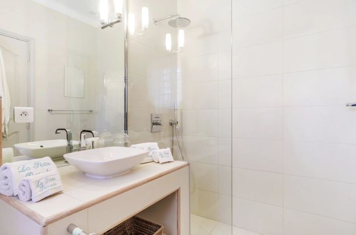 Image No.30-9 Bed House for sale