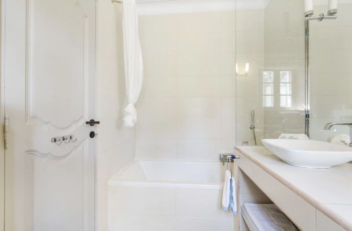 Image No.32-9 Bed House for sale