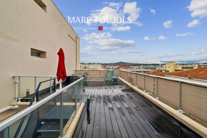 Image No.9-3 Bed Apartment for sale