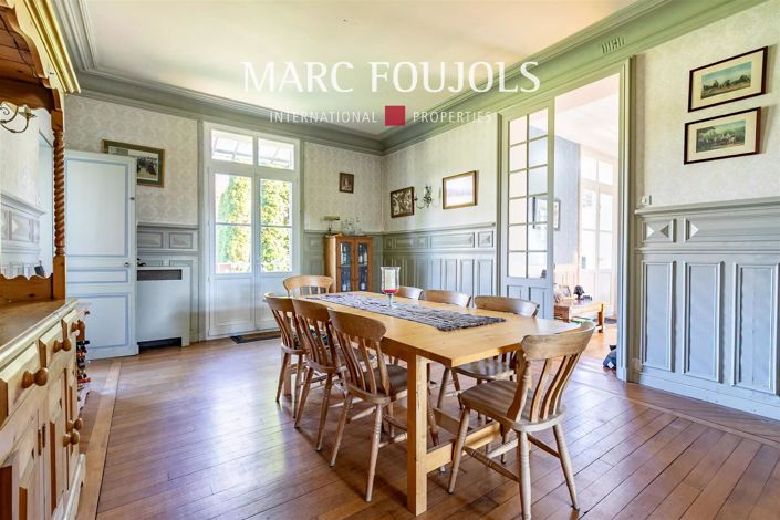 Image No.10-8 Bed House for sale