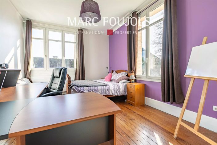 Image No.16-8 Bed House for sale