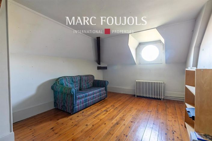 Image No.19-8 Bed House for sale