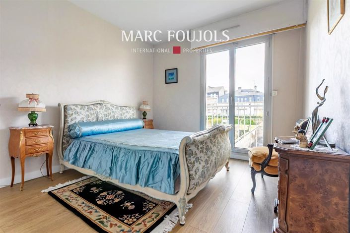 Image No.8-Appartement de 2 chambres à vendre à Chantilly