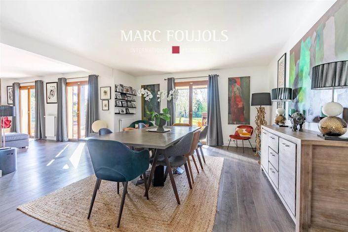 Image No.10-5 Bed House for sale