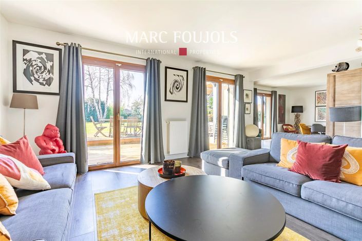 Image No.12-5 Bed House for sale