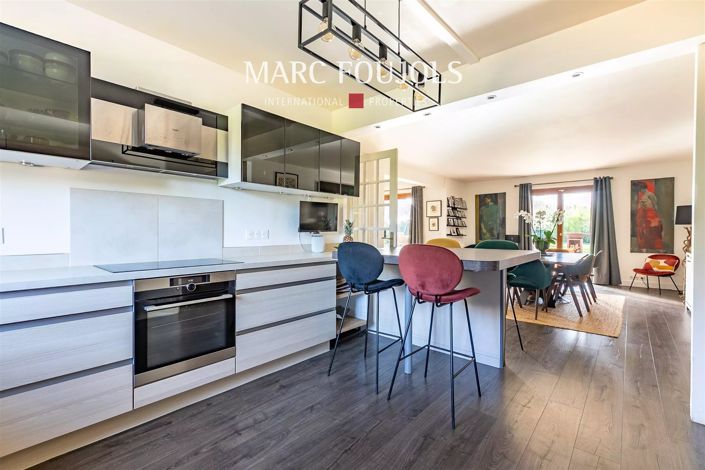 Image No.13-5 Bed House for sale