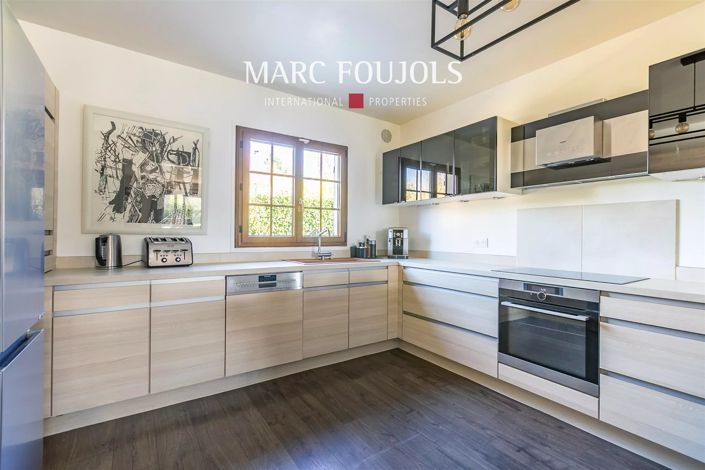 Image No.14-5 Bed House for sale