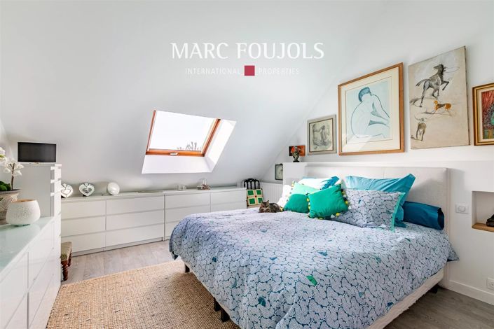 Image No.17-5 Bed House for sale