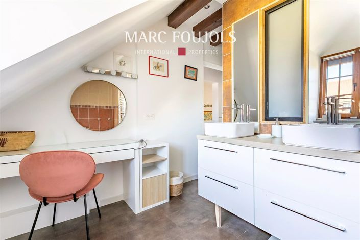 Image No.20-5 Bed House for sale