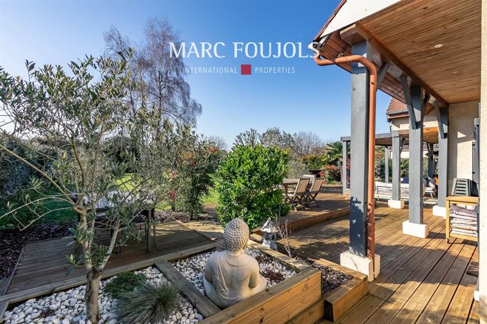 Image No.3-5 Bed House for sale