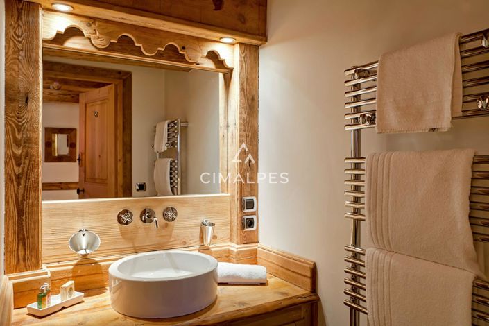 Image No.14-4 Bed House for sale