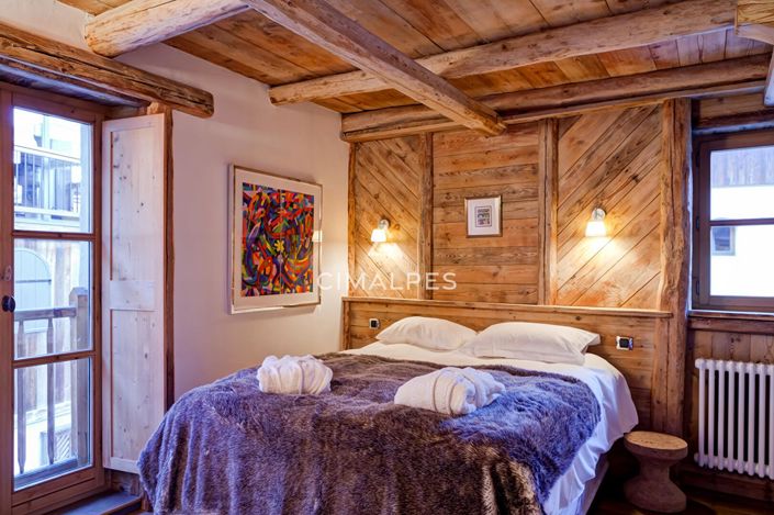 Image No.17-4 Bed House for sale