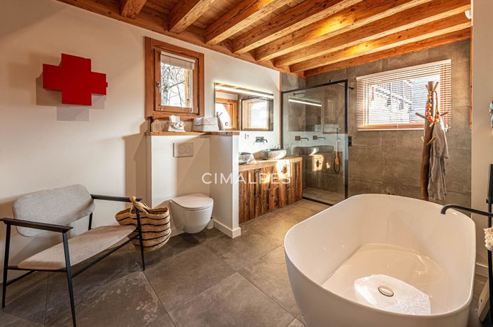 Image No.14-7 Bed House for sale