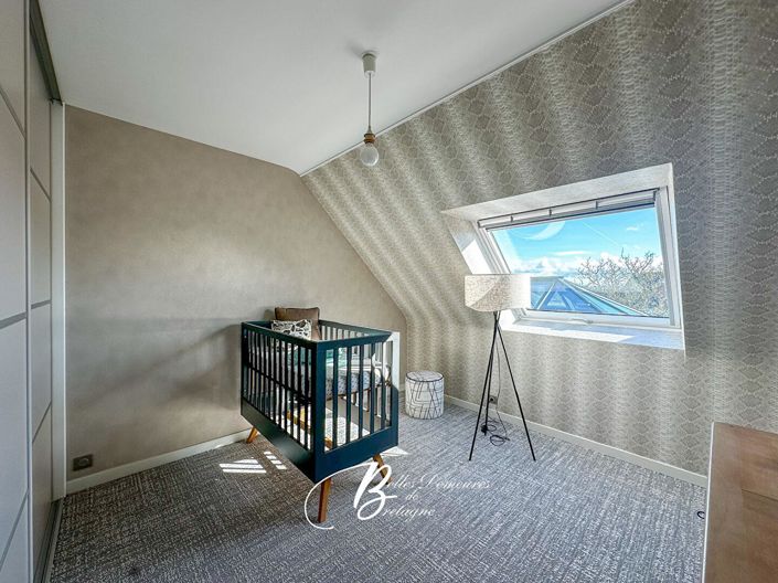 Image No.17-4 Bed House for sale