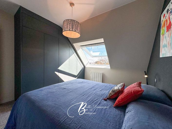 Image No.18-4 Bed House for sale