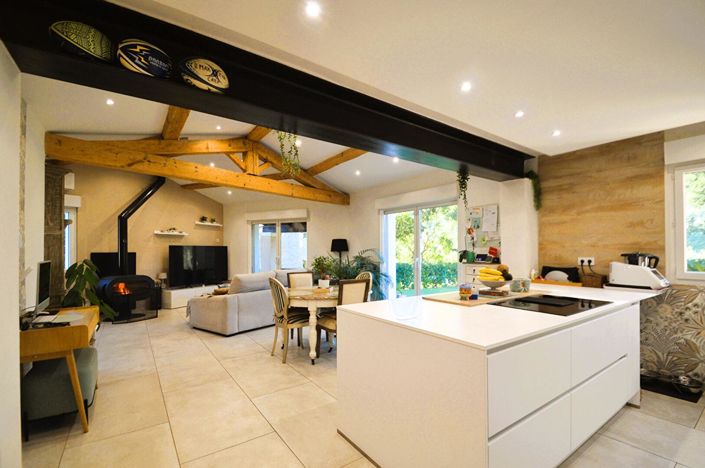 Image No.4-4 Bed House for sale