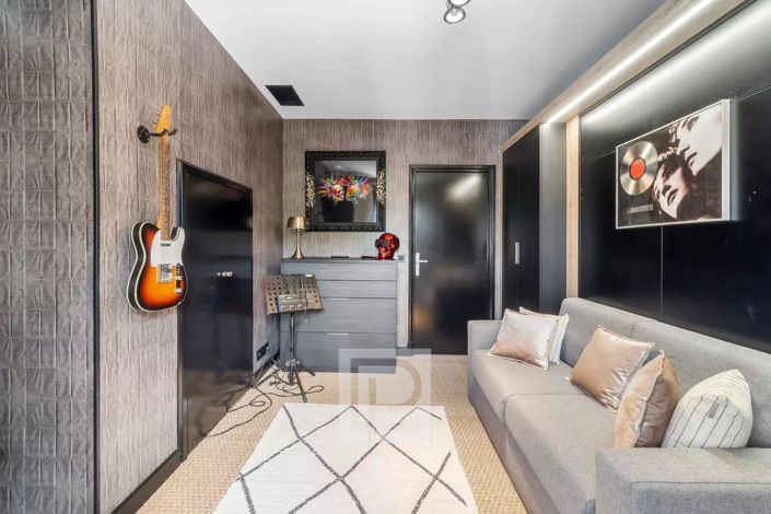 Image No.7-4 Bed House for sale