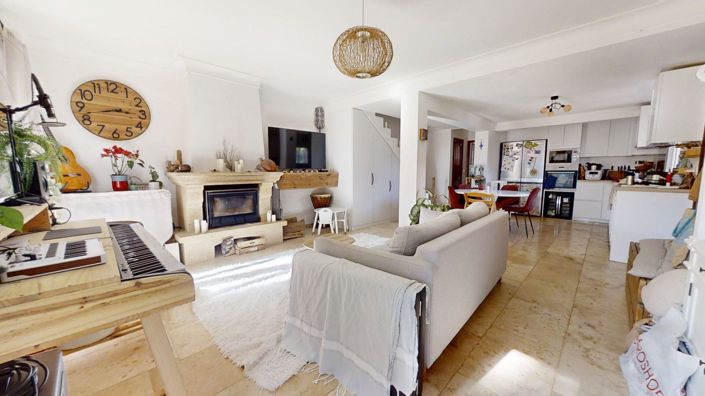 Image No.9-3 Bed House for sale