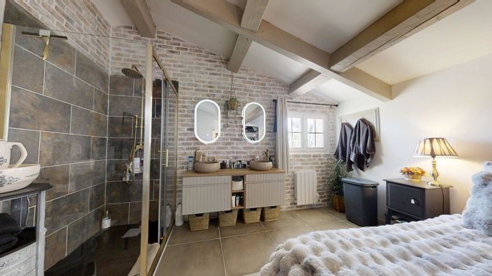 Image No.12-3 Bed House for sale