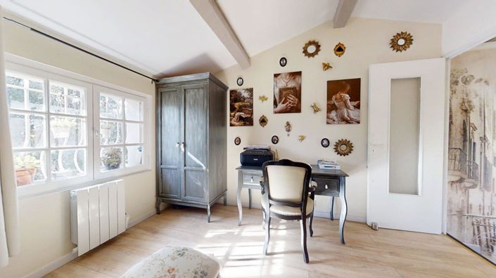 Image No.13-3 Bed House for sale