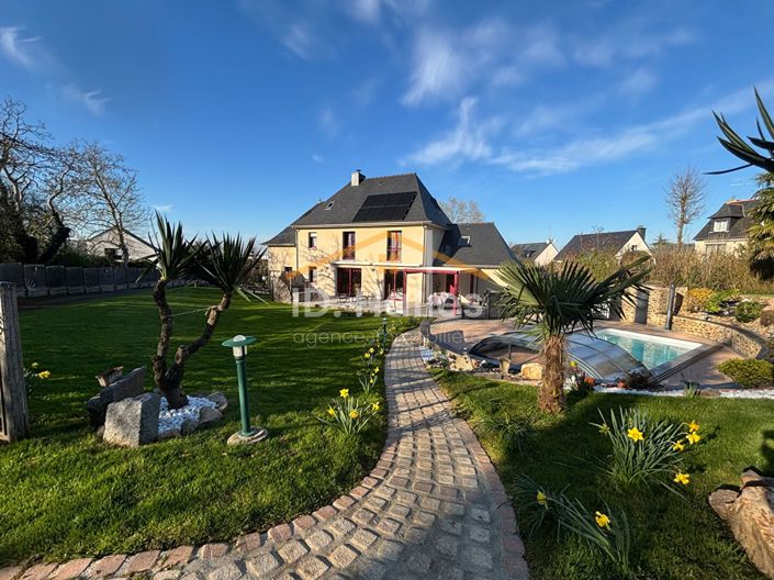 Image No.8-4 Bed House for sale