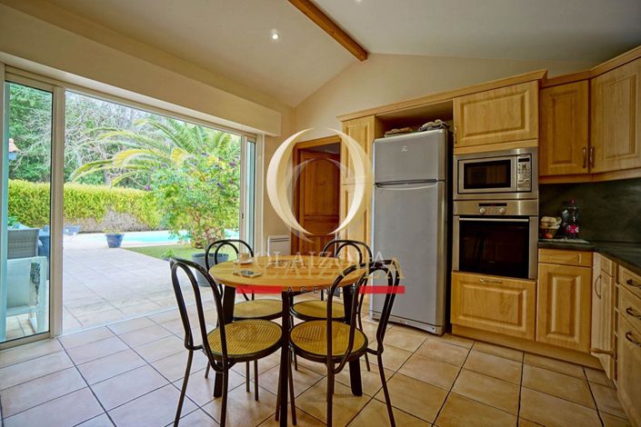 Image No.10-Propriété de 3 chambres à vendre à Biarritz