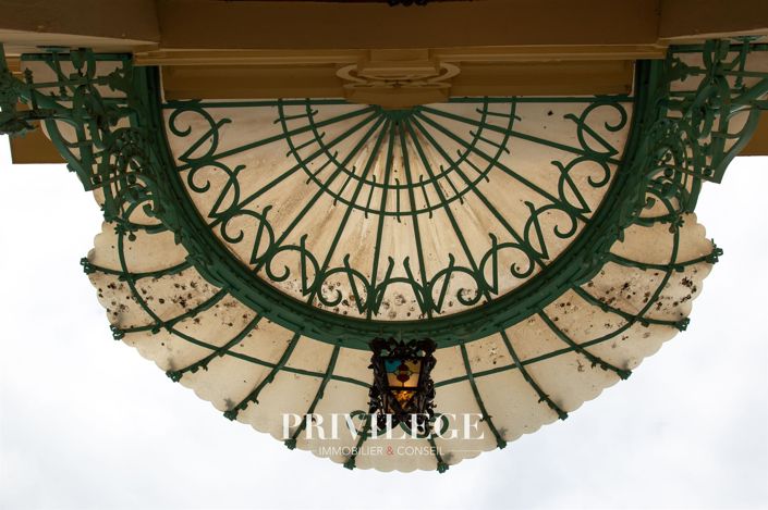 Image No.16-7 Bed House for sale