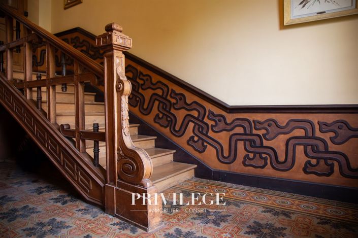 Image No.22-7 Bed House for sale