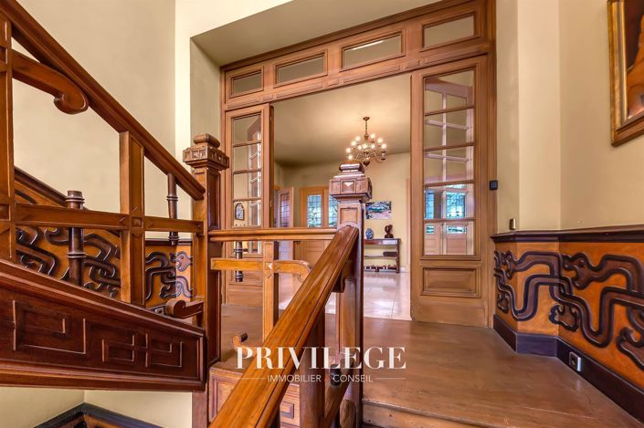 Image No.23-7 Bed House for sale