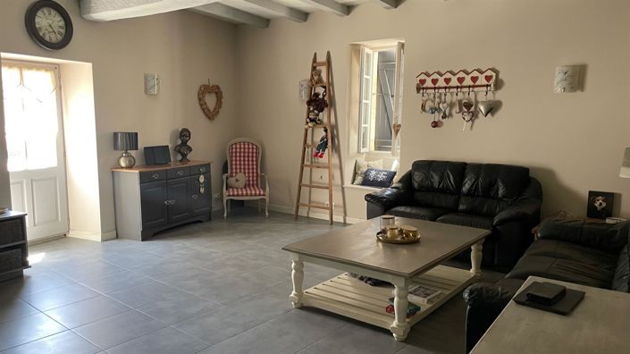 Image No.11-3 Bed House for sale