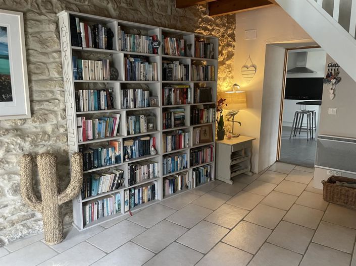 Image No.14-3 Bed House for sale