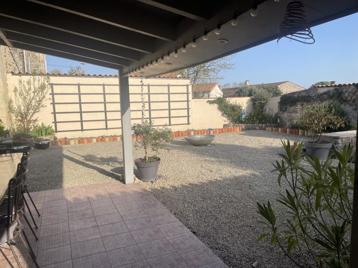 Image No.17-3 Bed House for sale