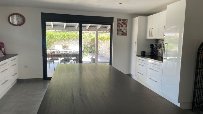 Image No.9-3 Bed House for sale