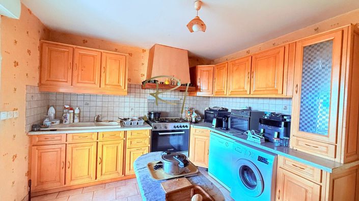 Image No.5-3 Bed House for sale