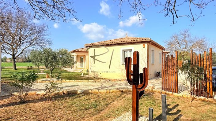 Image No.15-4 Bed House for sale