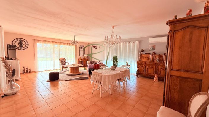 Image No.3-4 Bed House for sale