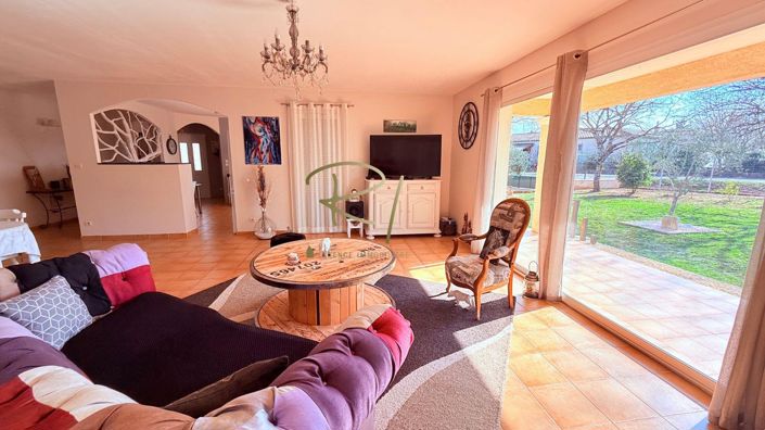 Image No.4-4 Bed House for sale