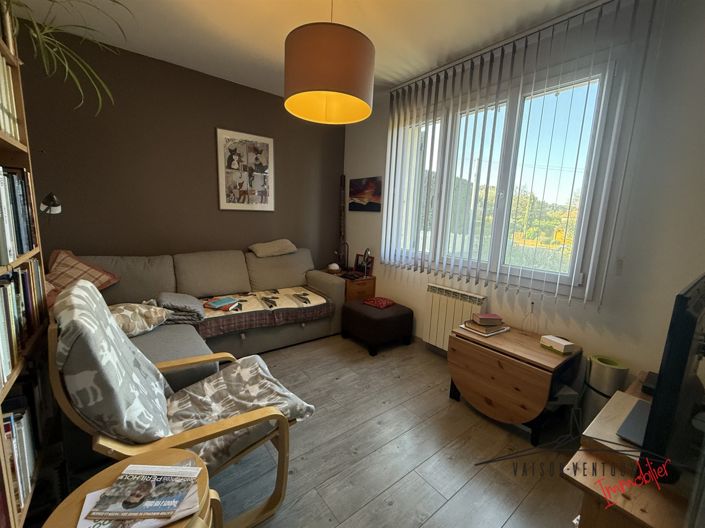 Image No.11-2 Bed House for sale