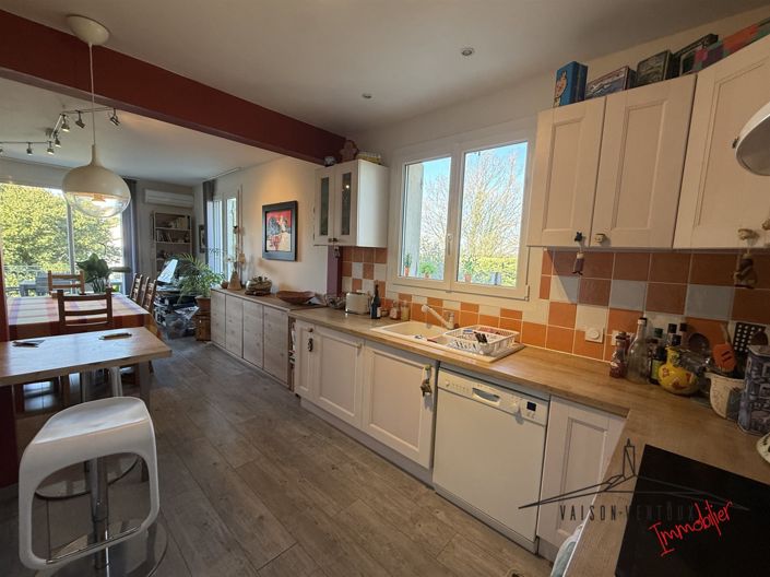 Image No.7-2 Bed House for sale