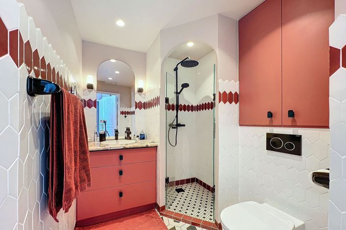 Image No.8-2 Bed Apartment for sale