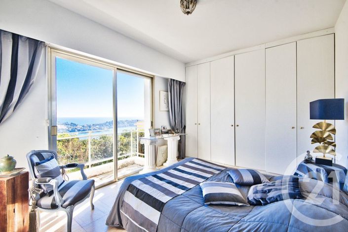 Image No.11-4 Bed House for sale