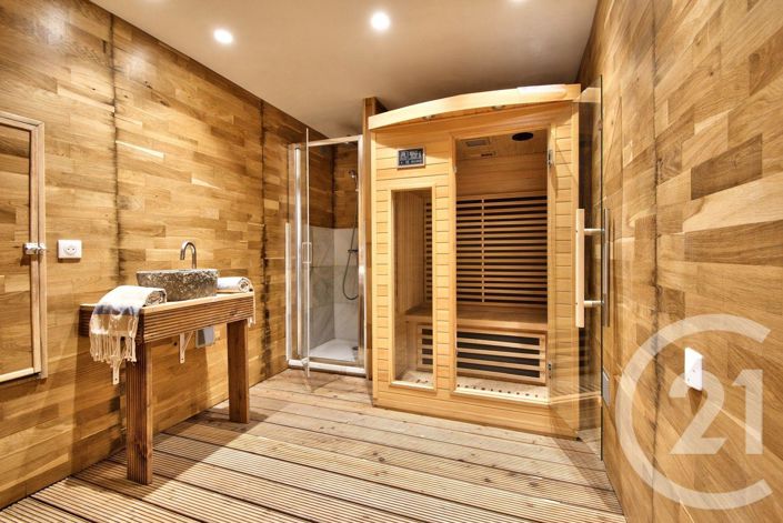 Image No.24-4 Bed House for sale