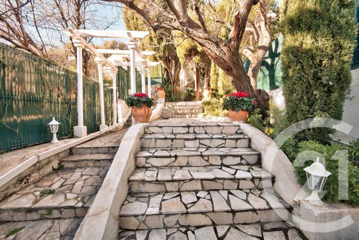 Image No.4-4 Bed House for sale