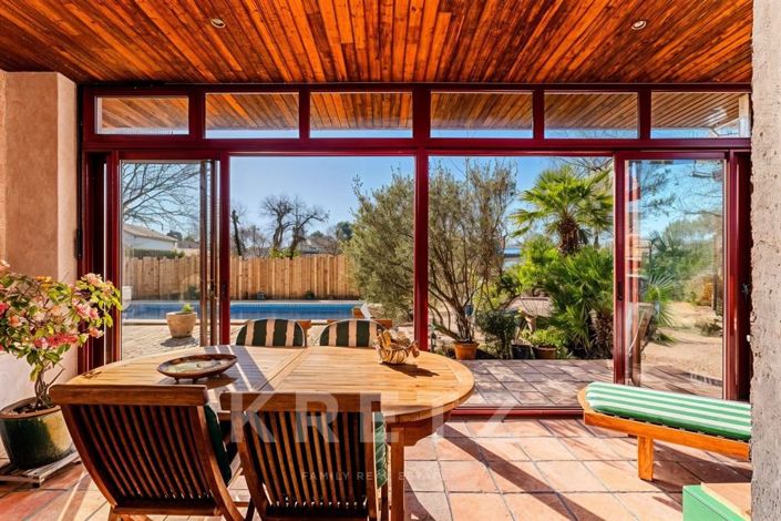 Image No.3-4 Bed House for sale