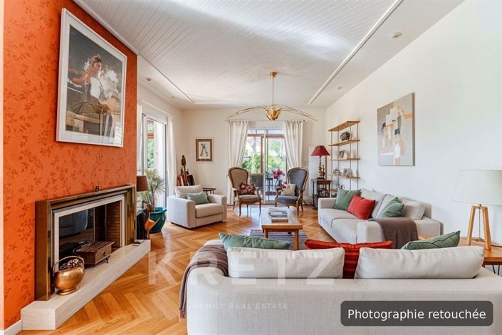 Image No.8-4 Bed House for sale