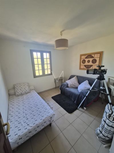 Image No.11-6 Bed House for sale